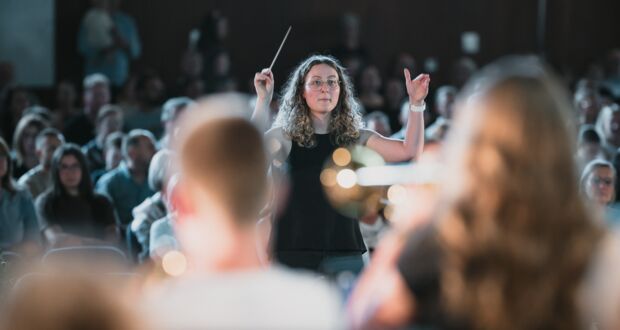 „Magic Movies“ verzauberten die Aula – Jahresabschlusskonzert der Bläserklassen begeistert Publikum