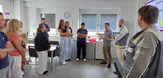 Zu Besuch beim Sponsor von Borussia Dortmund – Chemie überall ...