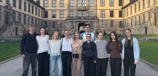 Elftklässlerinnen und Elftklässler erleben Literatur im Fuldaer Stadtschloss